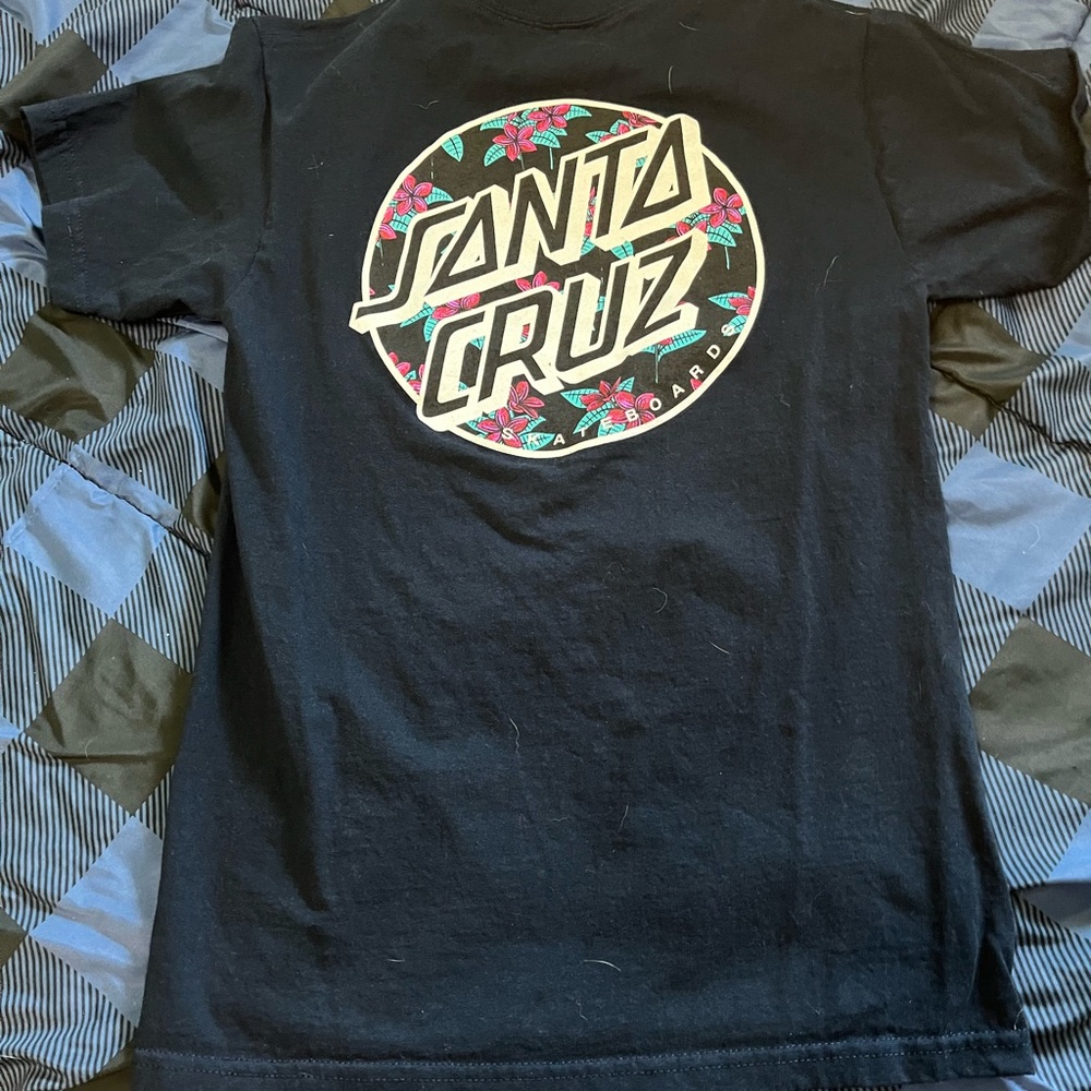 Santa Cruz Graphic Tee